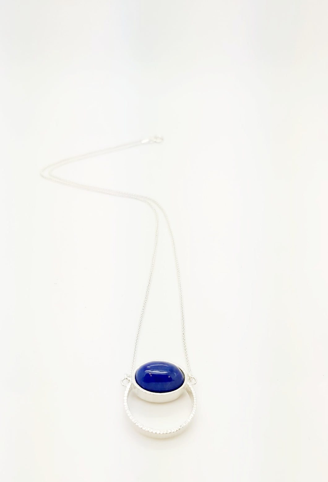 Pendentif sur Chaîne 18'' (45cm) en Argent 925 (Sterling) et Pierre Lapis Lazuli Inspiration Style Rétro  Design moderne épuré ajouré géométrique 